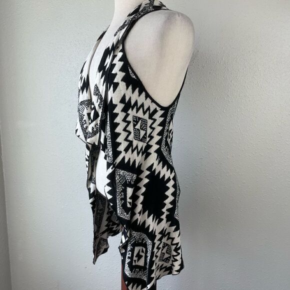 Timing Cardigan Sweater Size M EUC - Picture 3 of 6